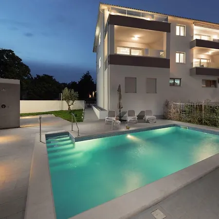 Lejlighed Viras Luxury Pula